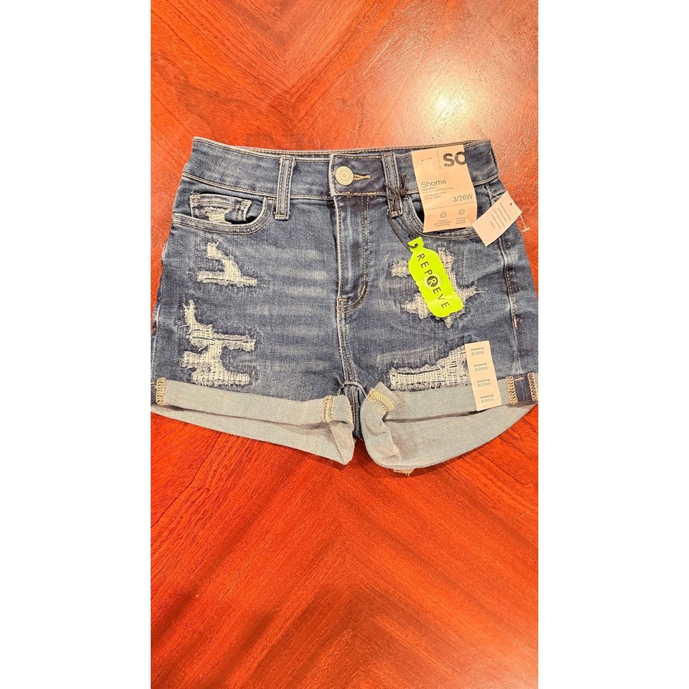 SO‎ Shortie High Rise Distressed Denim Shorts 3 26W Repreve Sustainable NWT